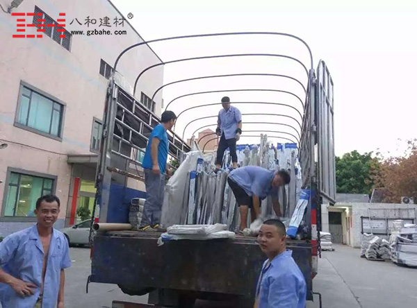 向五一期間堅(jiān)守崗位的八和建材鋁單板廠(chǎng)家的家人致敬