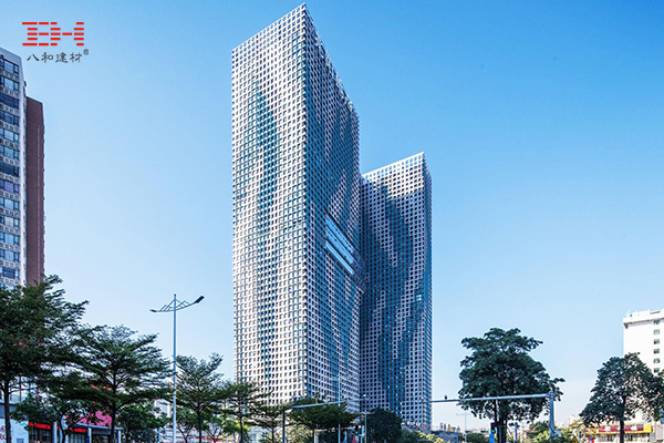 方孔鋁單板做成的二維碼立面，佛山兆陽(yáng)O3大廈的創(chuàng)意外表
